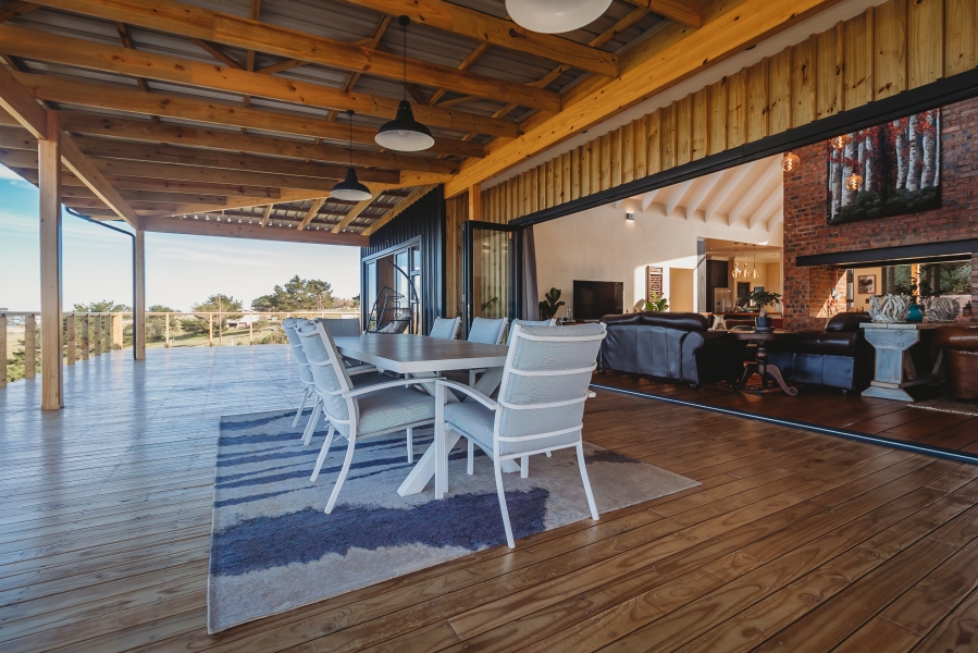 4 Bedroom Property for Sale in Hansmoeskraal A H Western Cape